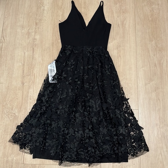 DRESS THE POPULATION Darleen V-Neck Embroidered Mesh Cocktail Dress, XS.  0187 - Picture 6 of 11